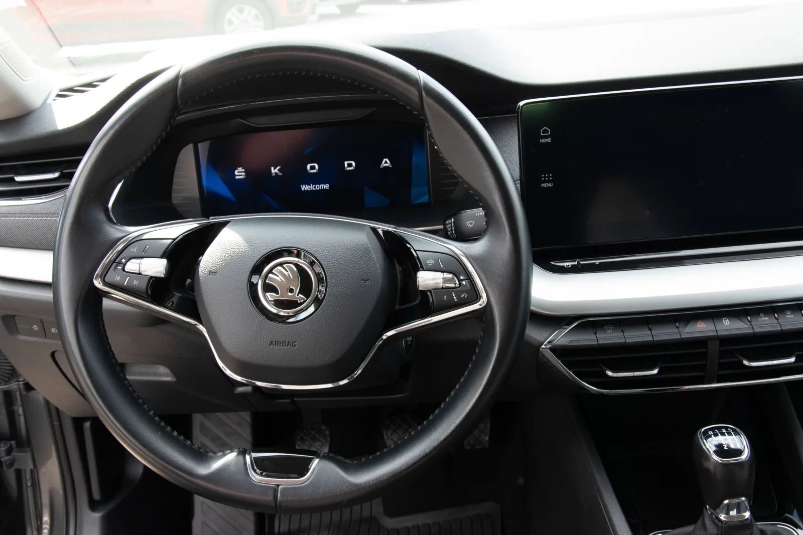 Škoda Octavia 2022 1.0 TSI fotografija 5